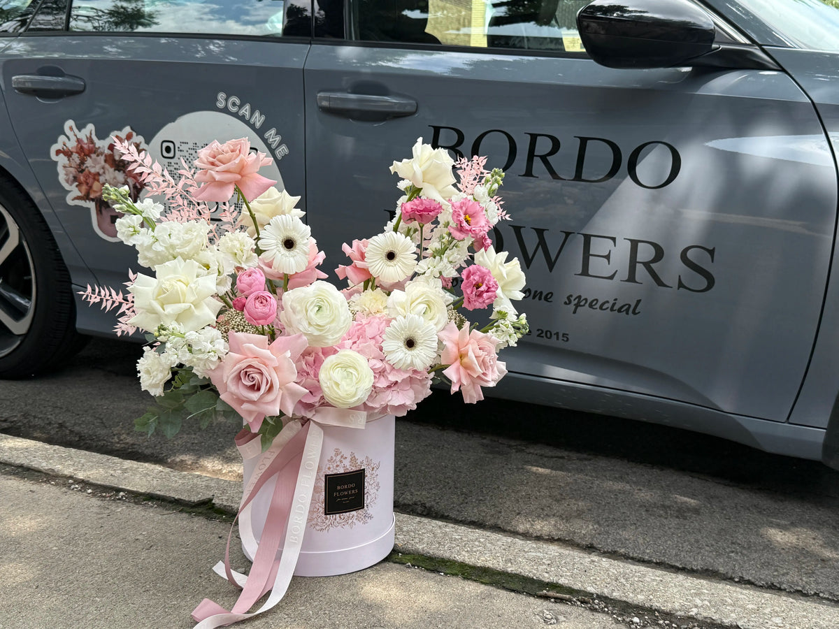 Flower delivery as modern art