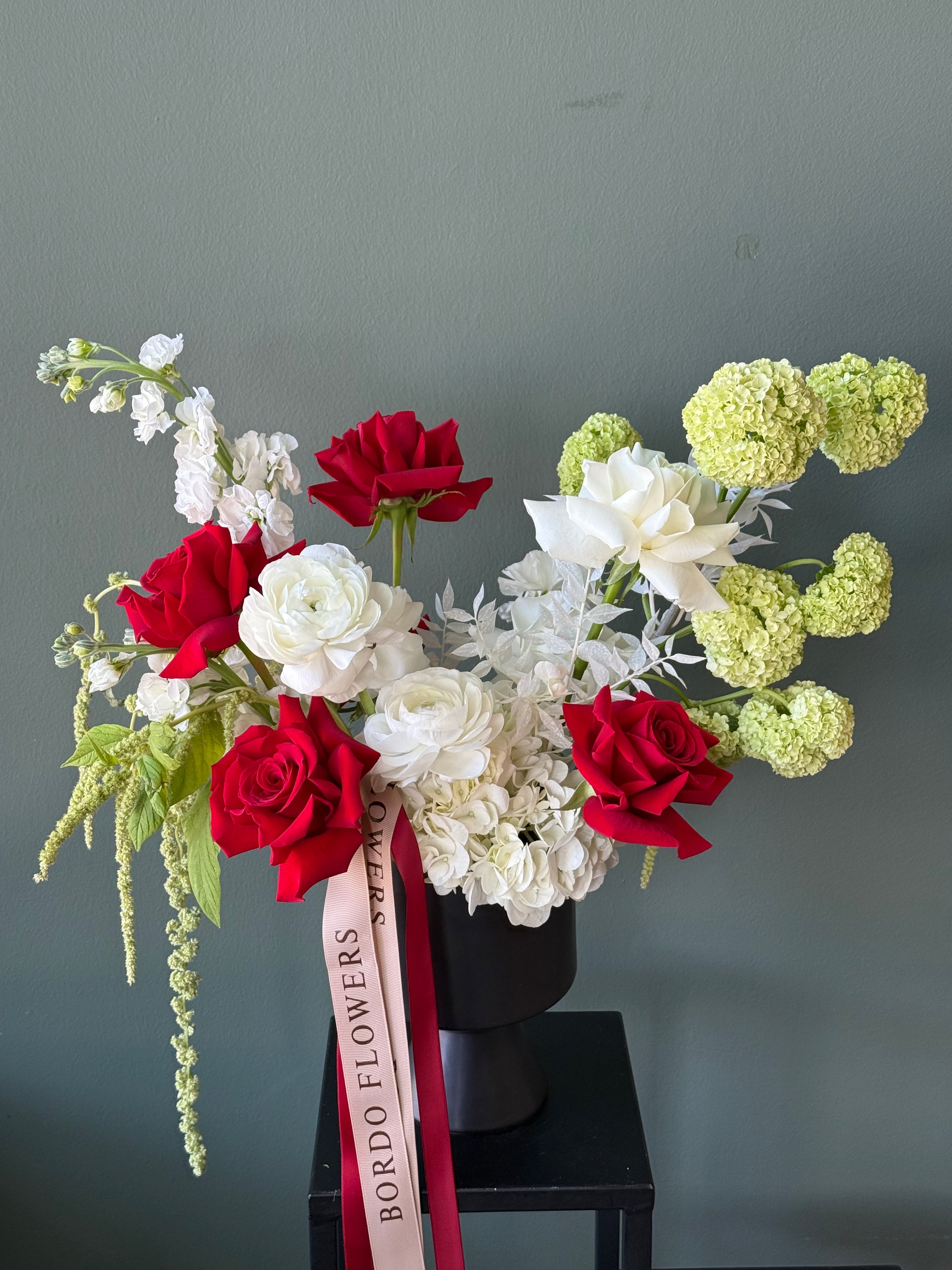 “Custom Design Vase” Premium Collection