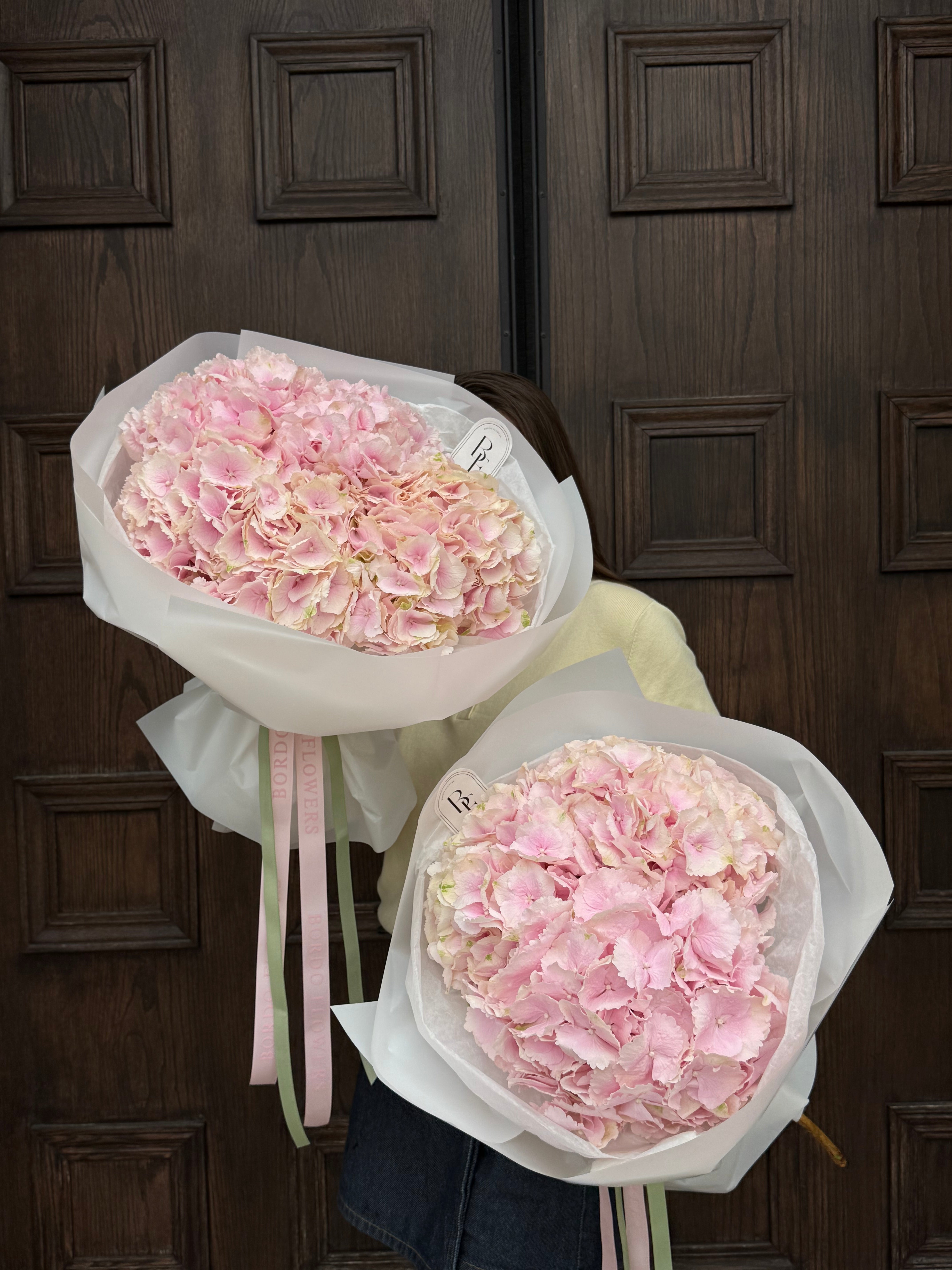 “Dutch Hydnrageas ” Bouquet