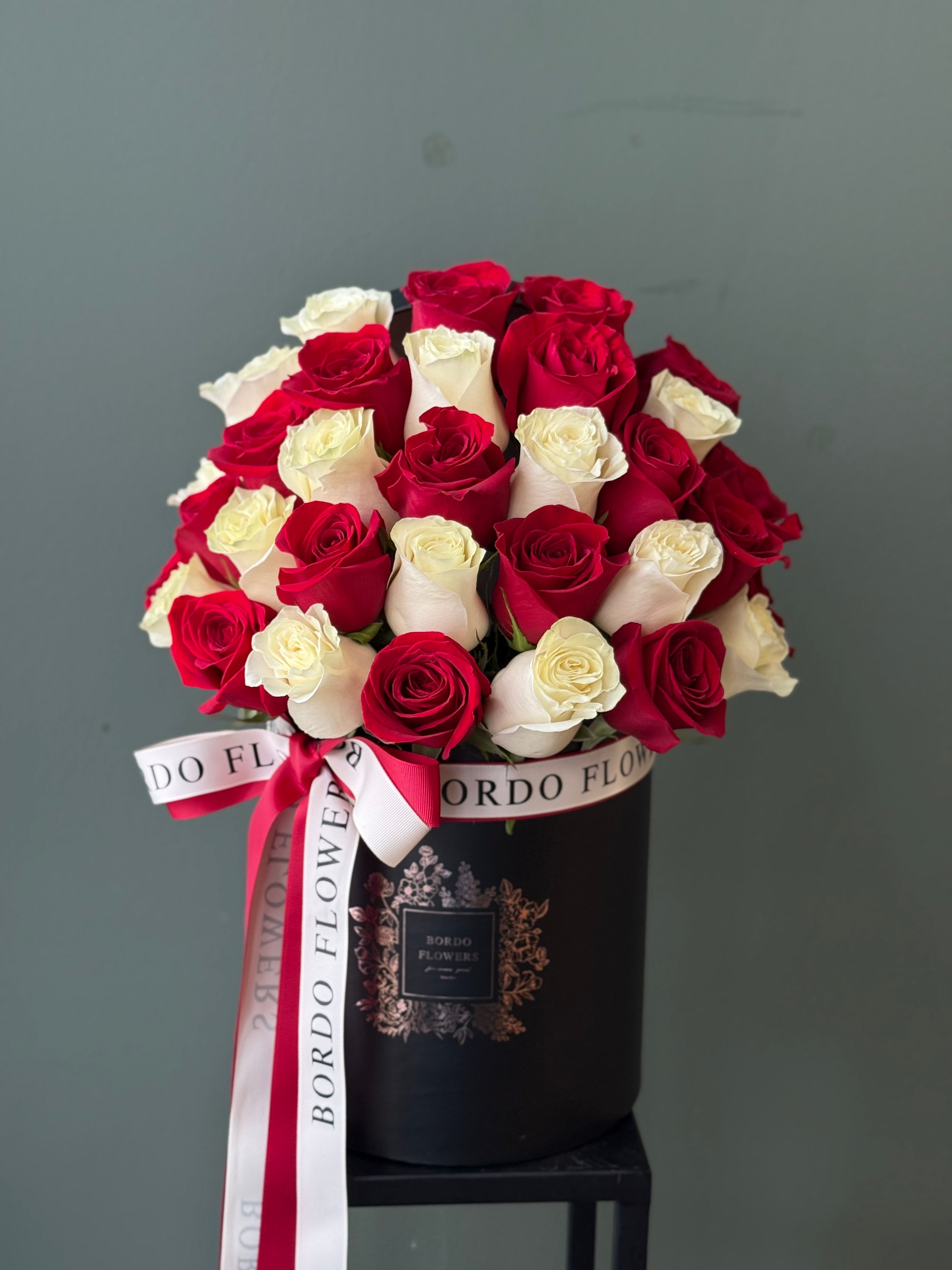 "Faith" bouquet in Chicago, elegant fresh flower arrangement for same-day delivery