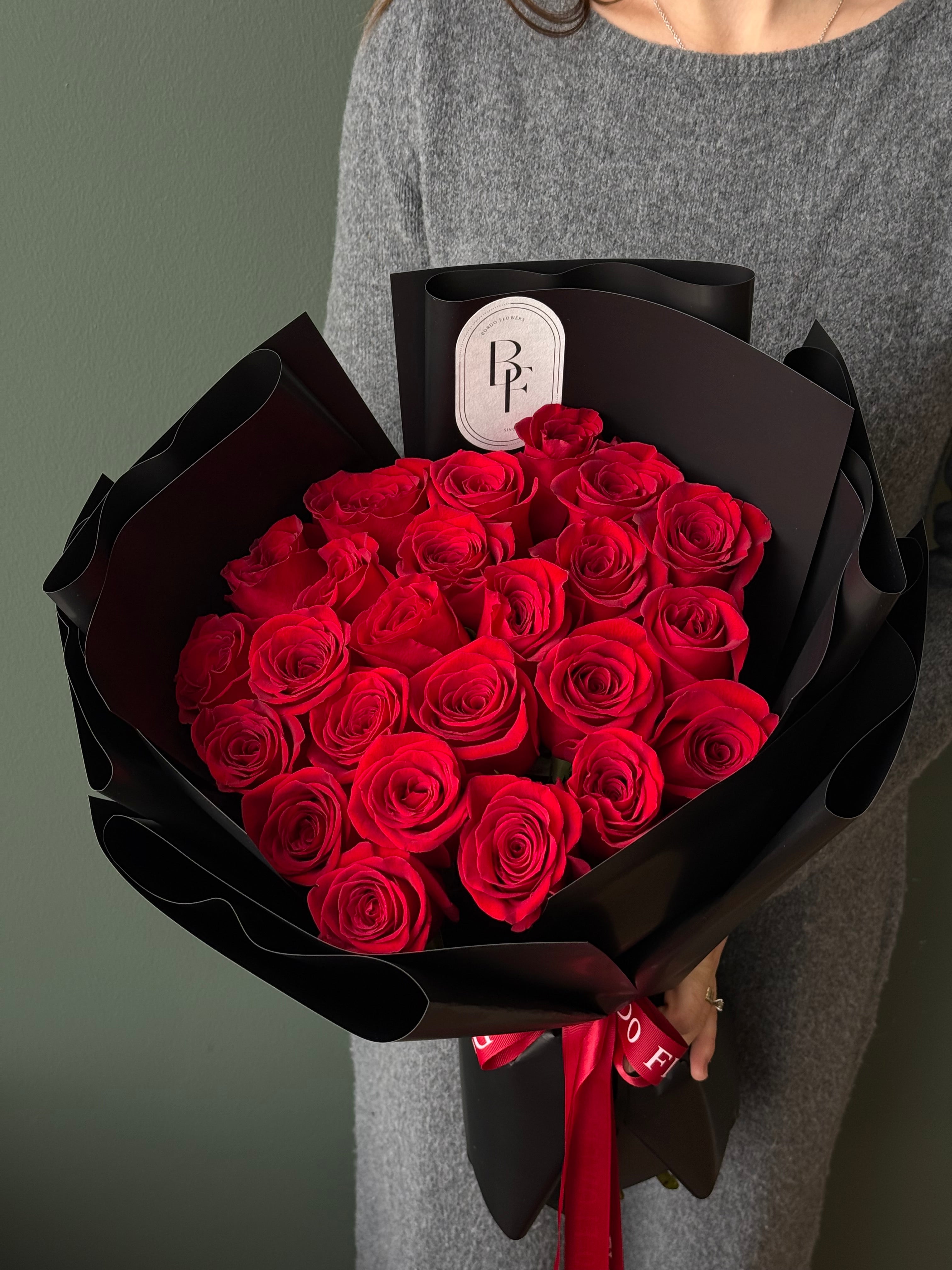 “2 Dozen of red roses”