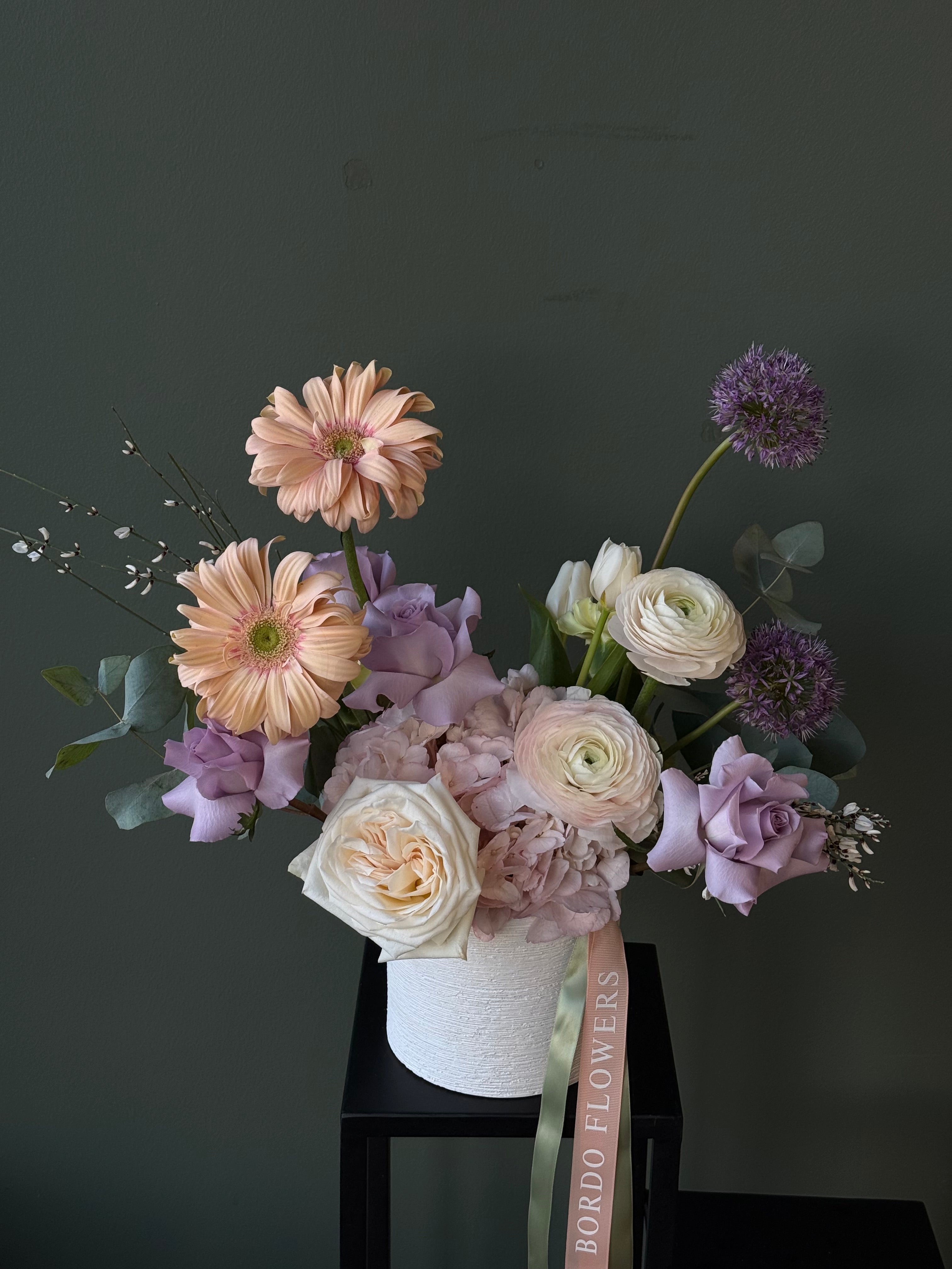 “Custom Design Vase” Premium Collection