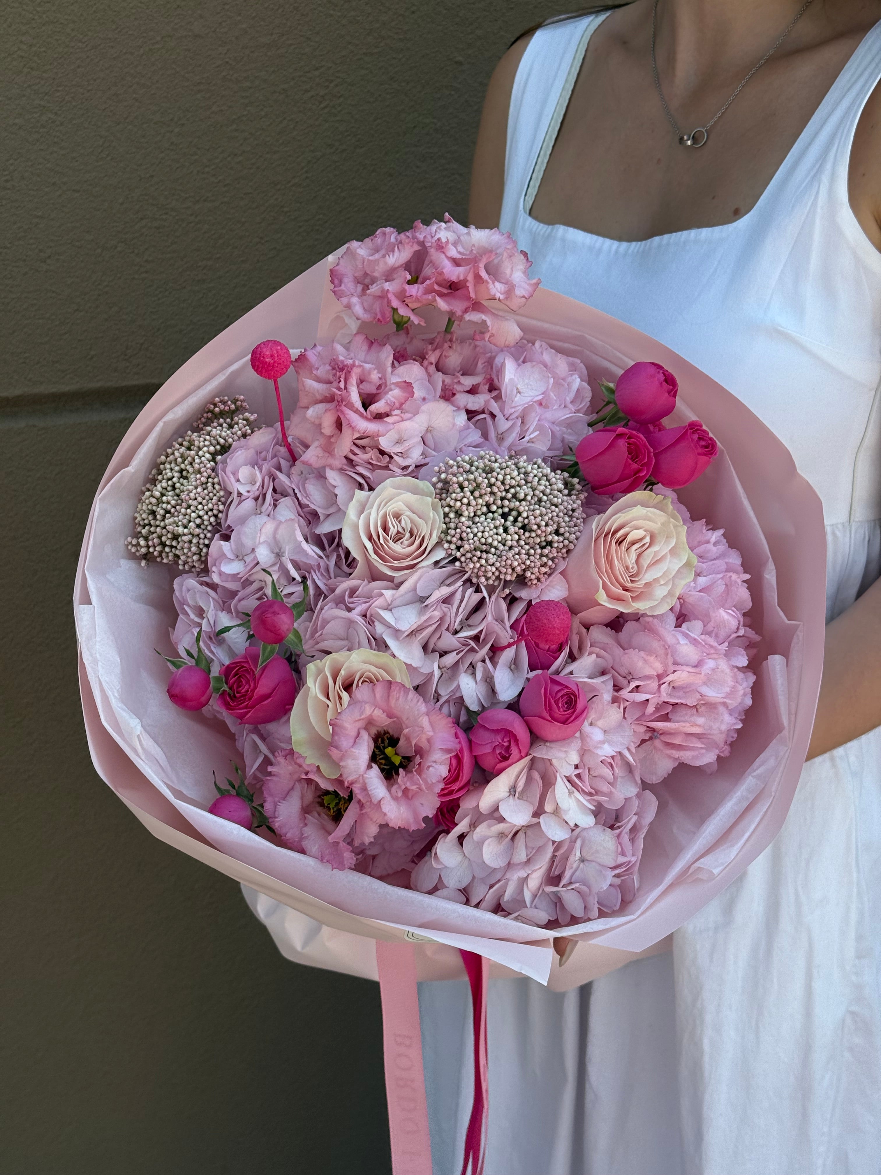 “Cherry Kiss” Bouquet