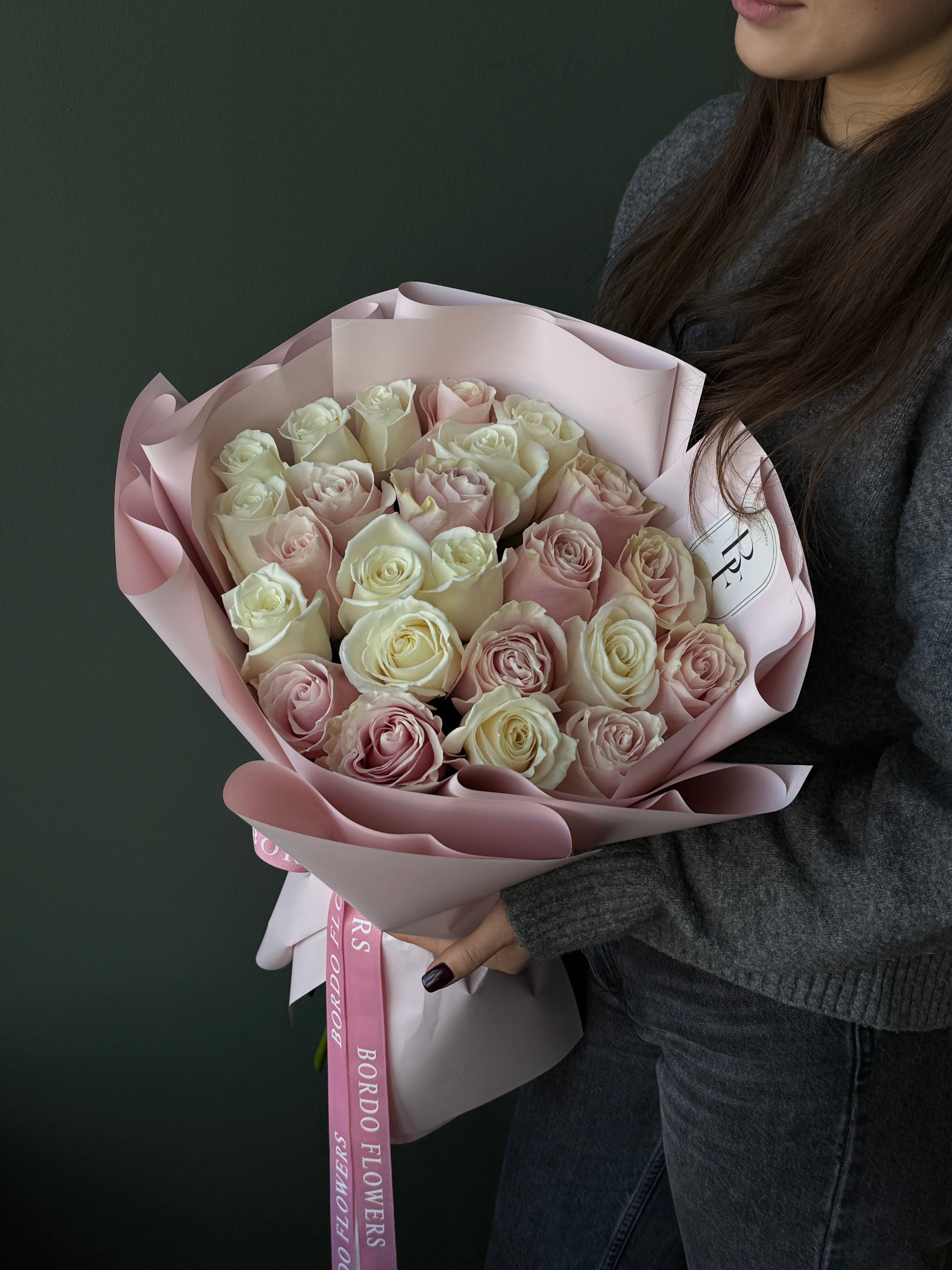 “2 Dozen of colored roses”