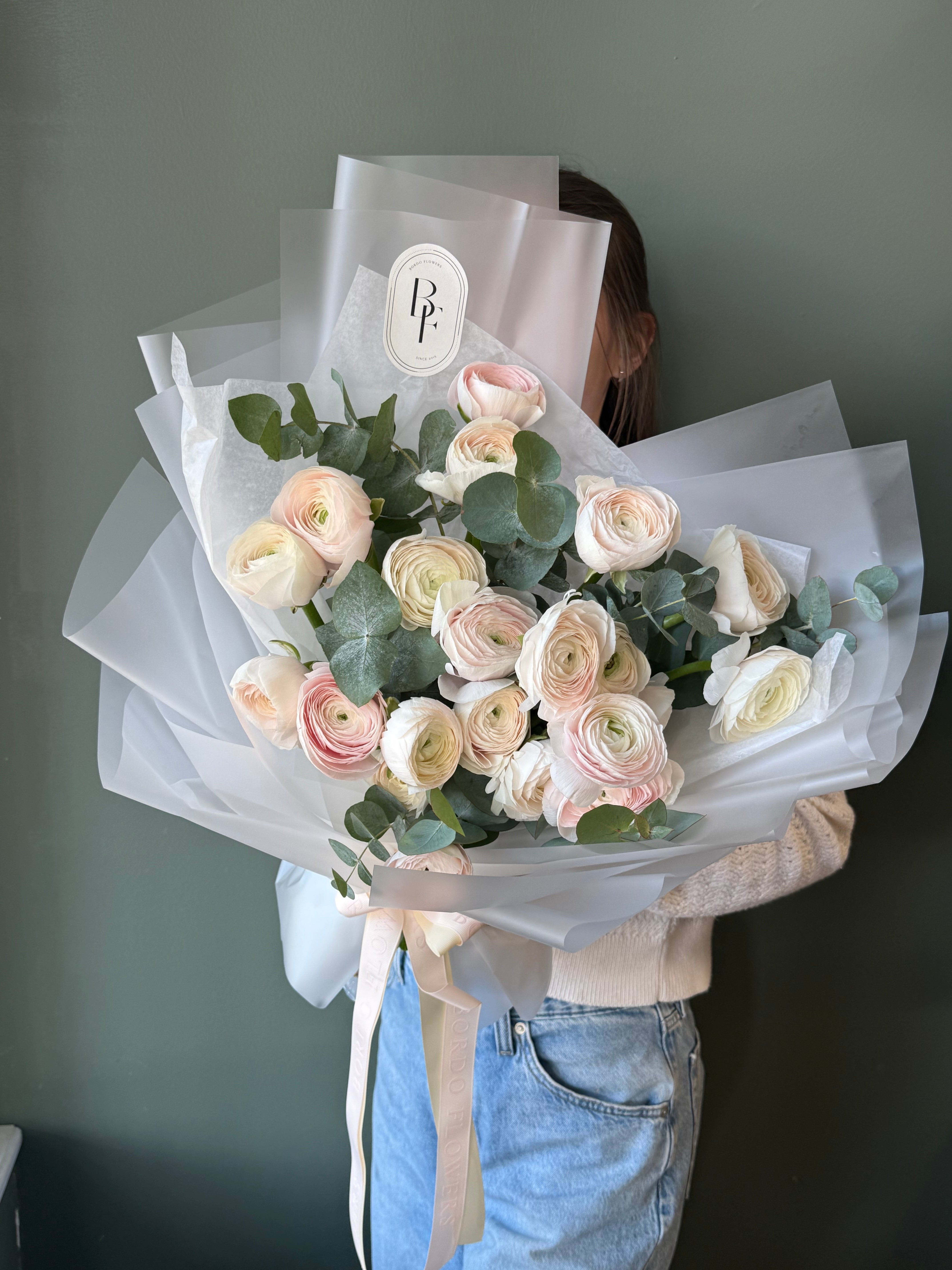 “Ballerine” Assorted Ranunculuses