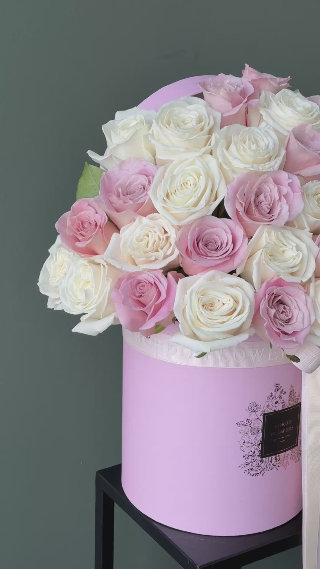"Faith" bouquet in Chicago, elegant fresh flower arrangement for same-day delivery