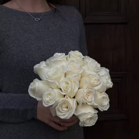 The Lady in White bridal bouquet is a timeless and elegant arrangement composed exclusively of pristine white roses. With each bloom symbolizing purity, love, and new beginnings, this bouquet captures the essence of classic bridal beauty. Size of bouquet: 12 roses for small, 15 roses for meium size (as on the picture), 20 roses for a larger size. Main flowers of the bouquet: white roses. Purchasing a bridal bouquet , you will always be contacted in advance to adjust the size, flowers based on your preferences. Also, we provide pictures of bridal bouquet with a day before so make sure you are satisfied with final result.